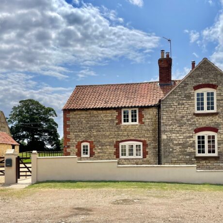 Image of front of property